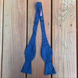 Vineyard Vines Bow Tie